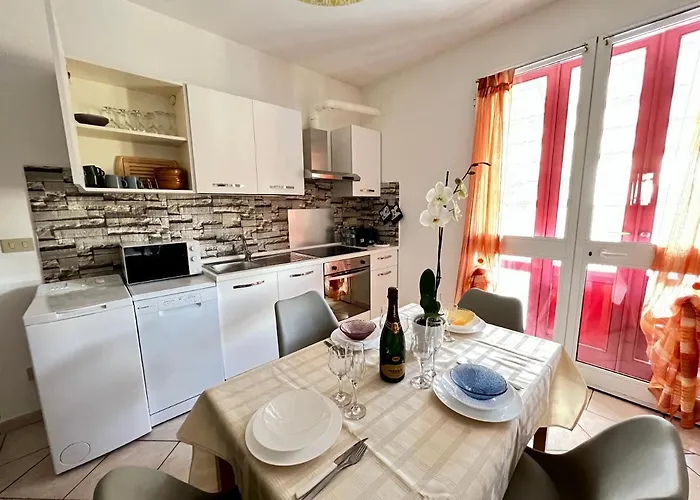 House Nyaraló Viareggio