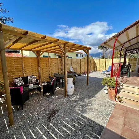 Vakantiehuis House *